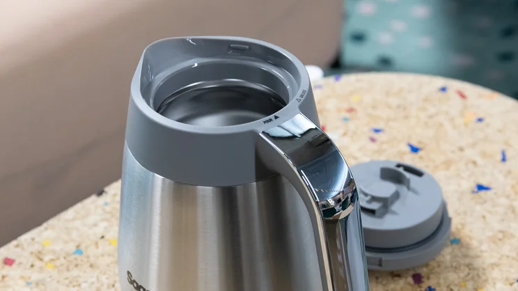 The Sage Luxe Brewer filter coffee machine's thermal carafe with lid removed