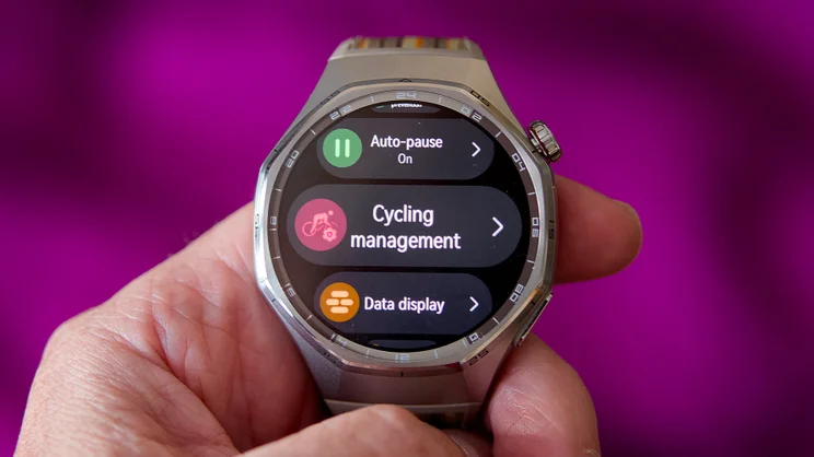 The Huawei Watch 6 Pro's cycling management settings screen