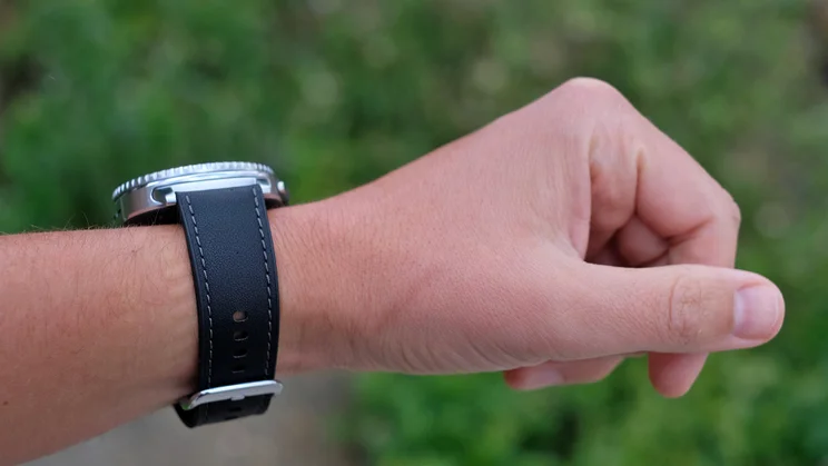 Side view of the Samsung Galaxy Watch 8 Classic's strap while being worn