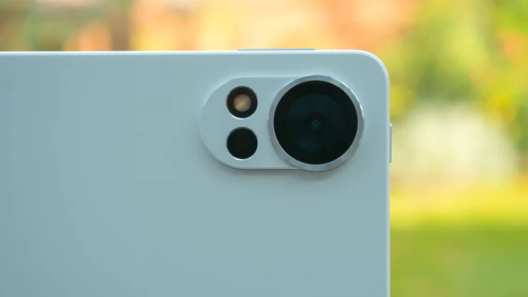 Close up of the Huawei MatePad 12X's rear camera