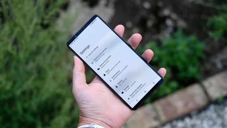 Sony Xperia 1 VII in hand, display on showing the settings