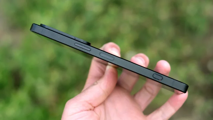 Sony Xperia 1 VII in hand, side view