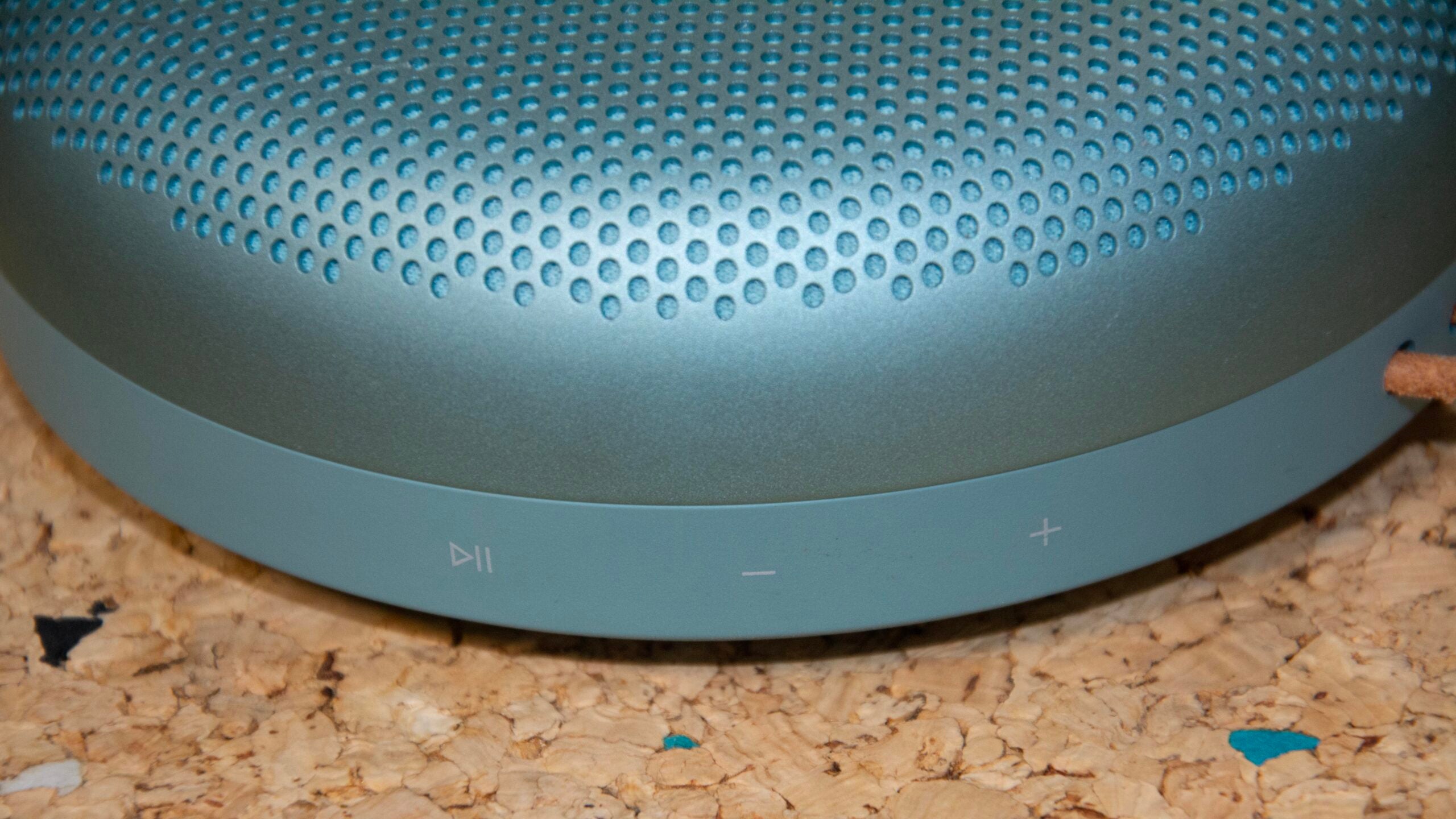 The Bang & Olufsen Beosound A1 3rd Gen looks and sounds great but