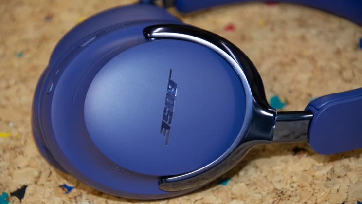 The hanger attaching the earcup of the Bose QuietComfort Ultra Headphones (2nd Gen) to its headband