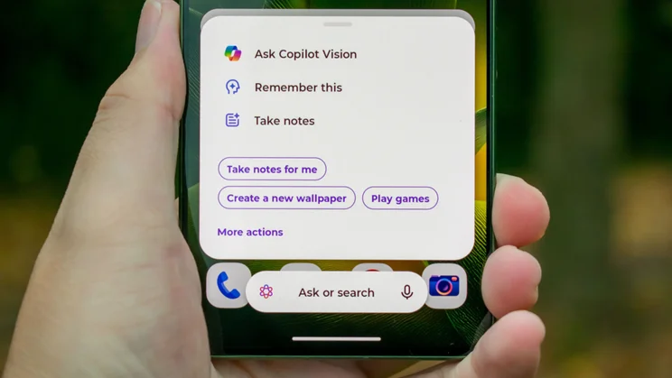 Moto AI options on the Motorola Edge 70
