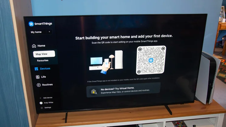 The SmartThings menu on the Samsung U8000F 4K TV