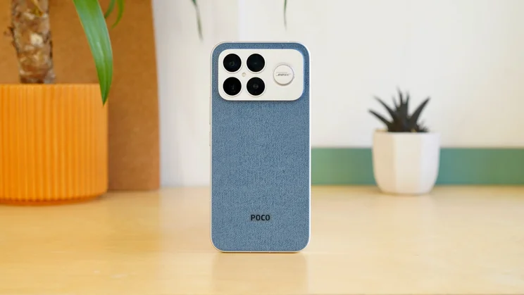Poco F8 Ultra rear view