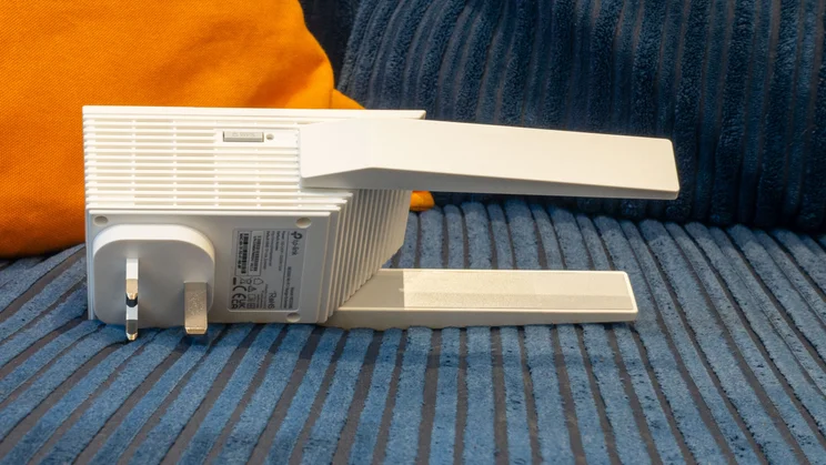 The TP-Link-RE225BE wireless extender, pictured from the rear