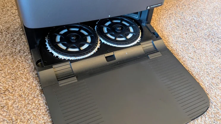 The Tapo RV50 Pro's mopping pads sitting in the docking station