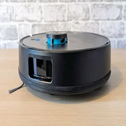 The Ultenic T20 Pro pictured from the front