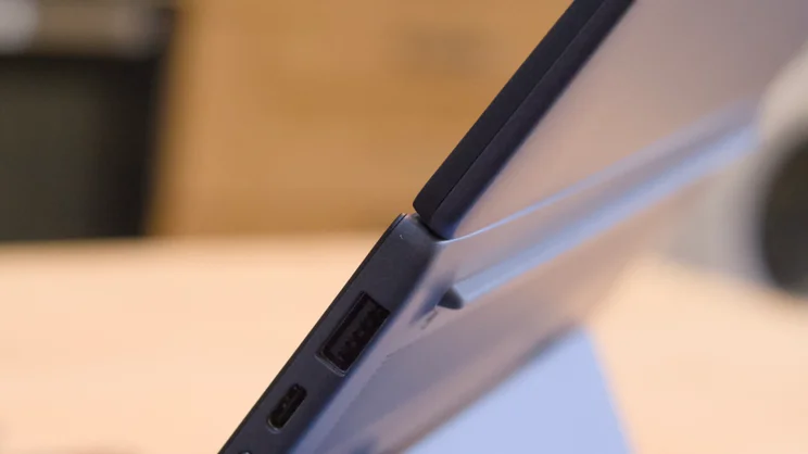 A close up showing how the screens on the Asus Zenbook Duo (2026) now open flush