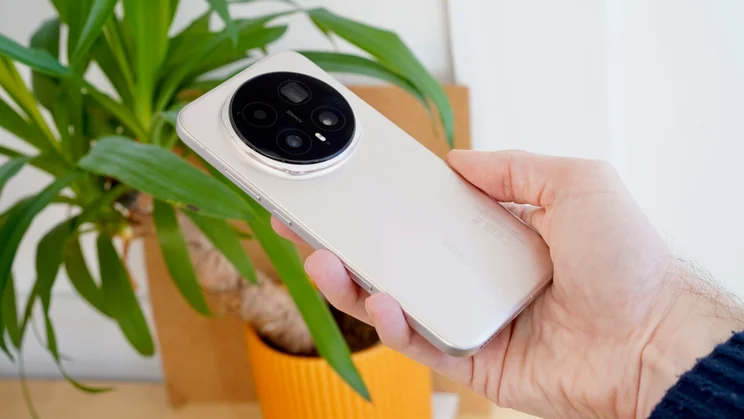 Honor Magic 8 Pro in hand, rear view