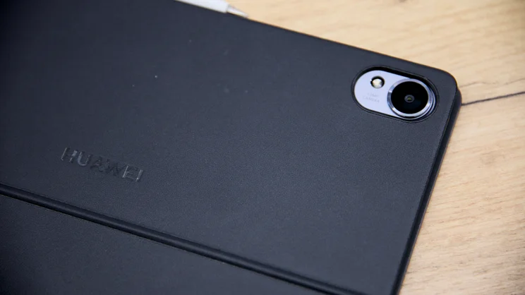 The Huawei MatePad 11.5 S (2026)'s rear camera viewed through the case