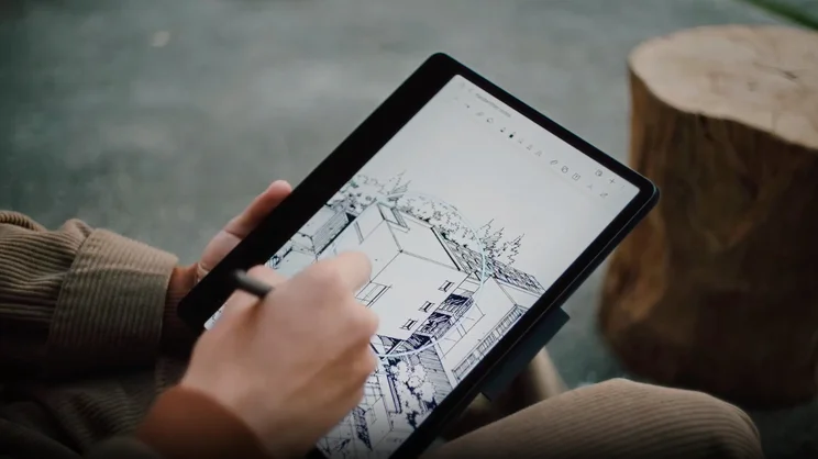 TCL Note A1 being used for drawing