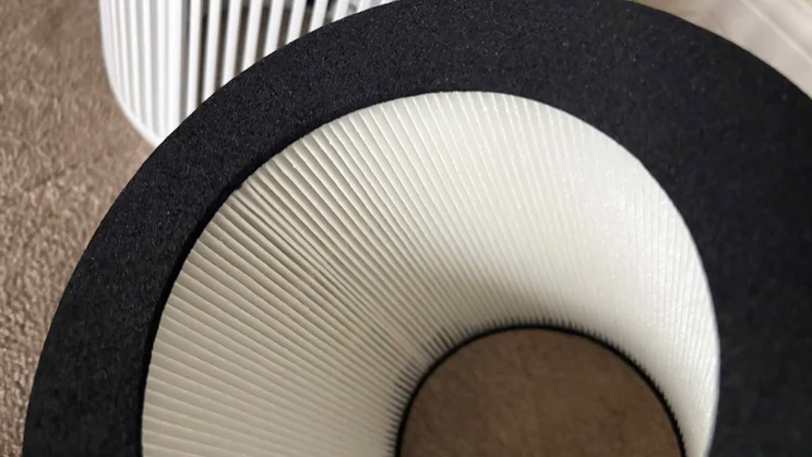 A closeup of the Philips AC0920/10 air purifier's filter
