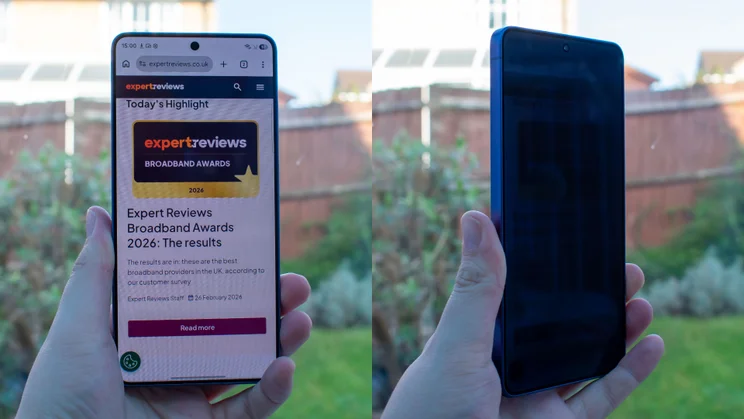 Samsung Galaxy S26 Ultra comparison showing the angled view of the privacy display