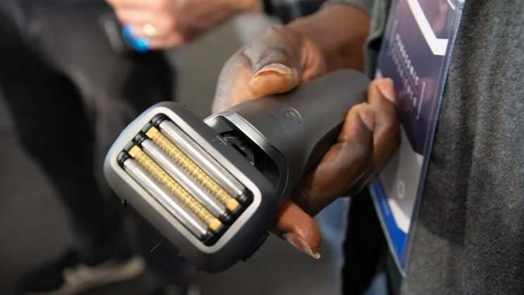 The Panasonic 900 Series shaver