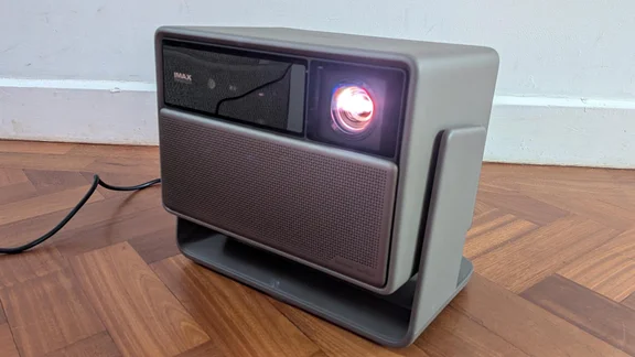 View of the XGIMI Horizon 20 Max 4K projector from the right-hand side