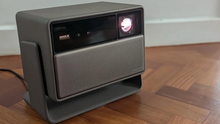 View of the XGIMI Horizon 20 Max 4K projector from the left-hand side