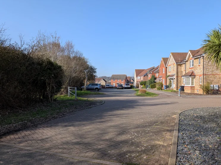 Quiet close of houses