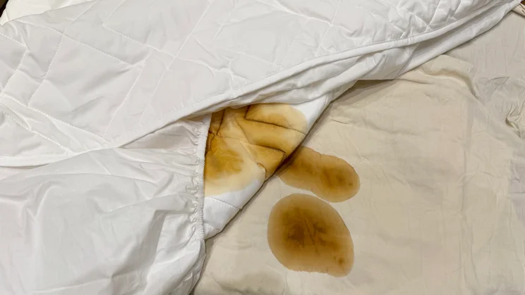 Simba Performance Mattress Protector - stain test 3