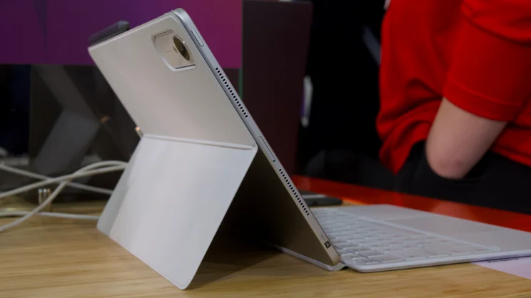 A rear three-quarter view of the Lenovo Idea Tab Pro Gen 2 in its keyboard case