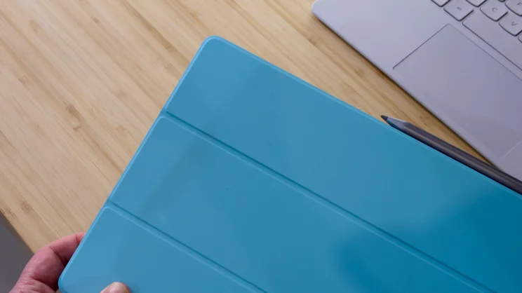 The Lenovo Idea Tab Pro Gen 2 in Jelly Mint
