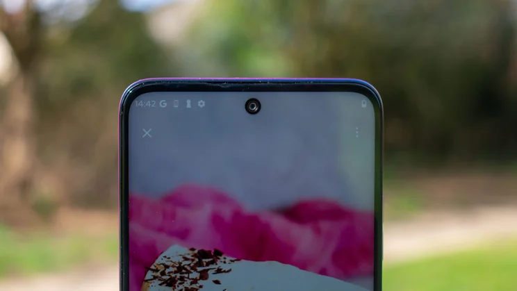 Motorola Moto G17 selfie camera