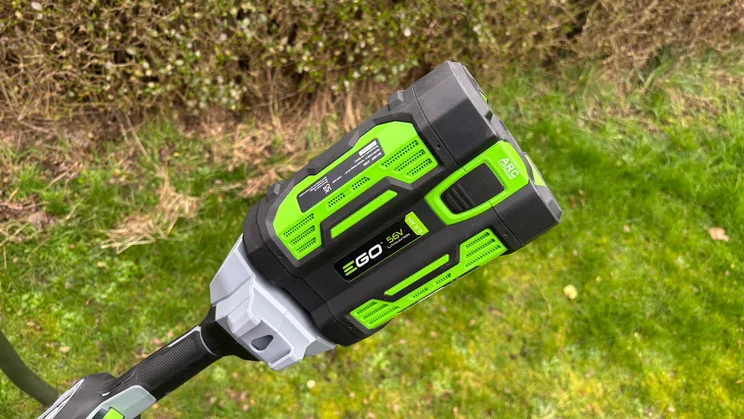 The Ego ST1511E-T grass trimmer's headstock