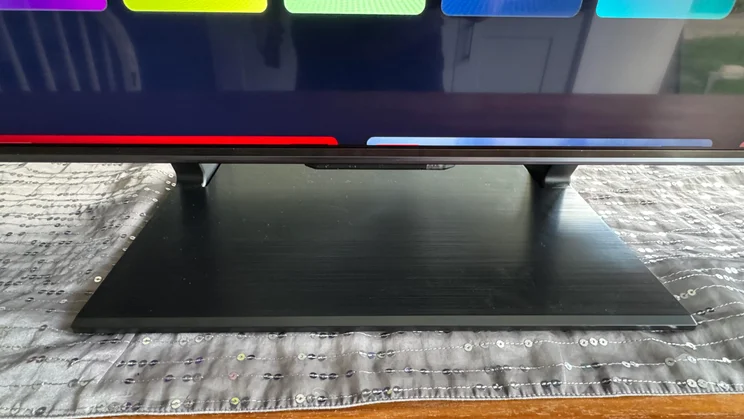 Front view of the Hisense U7Q Pro Mini LED TV's stand