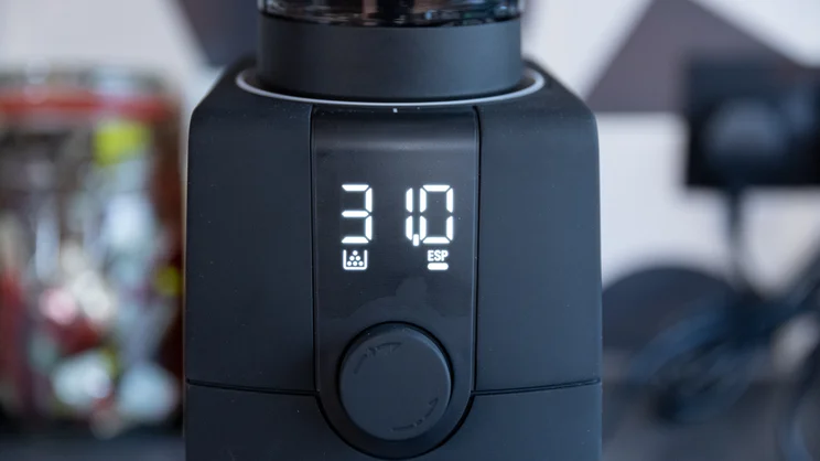 A closeup of the Baratza Encore ESP Pro coffee grinder's digital display, turned on
