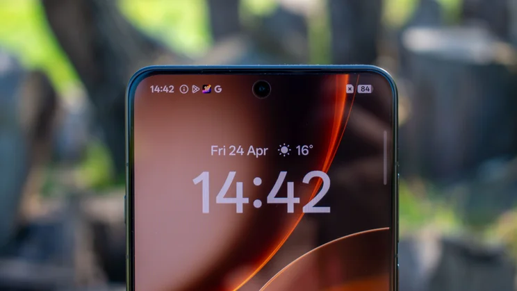 Oppo Find X9 Ultra selfie camera