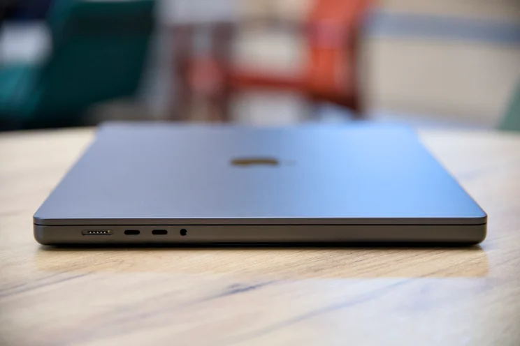 The 2026 M5 Pro MacBook Pro, closed, shot from the left edge