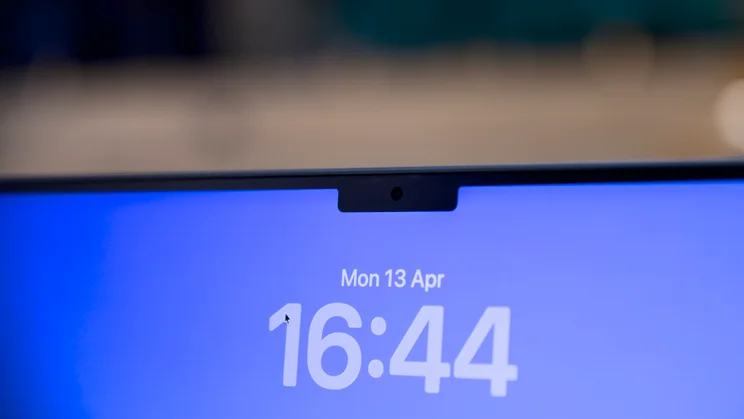 The 2026 M5 Pro MacBook Pro's bathtub notch in close up