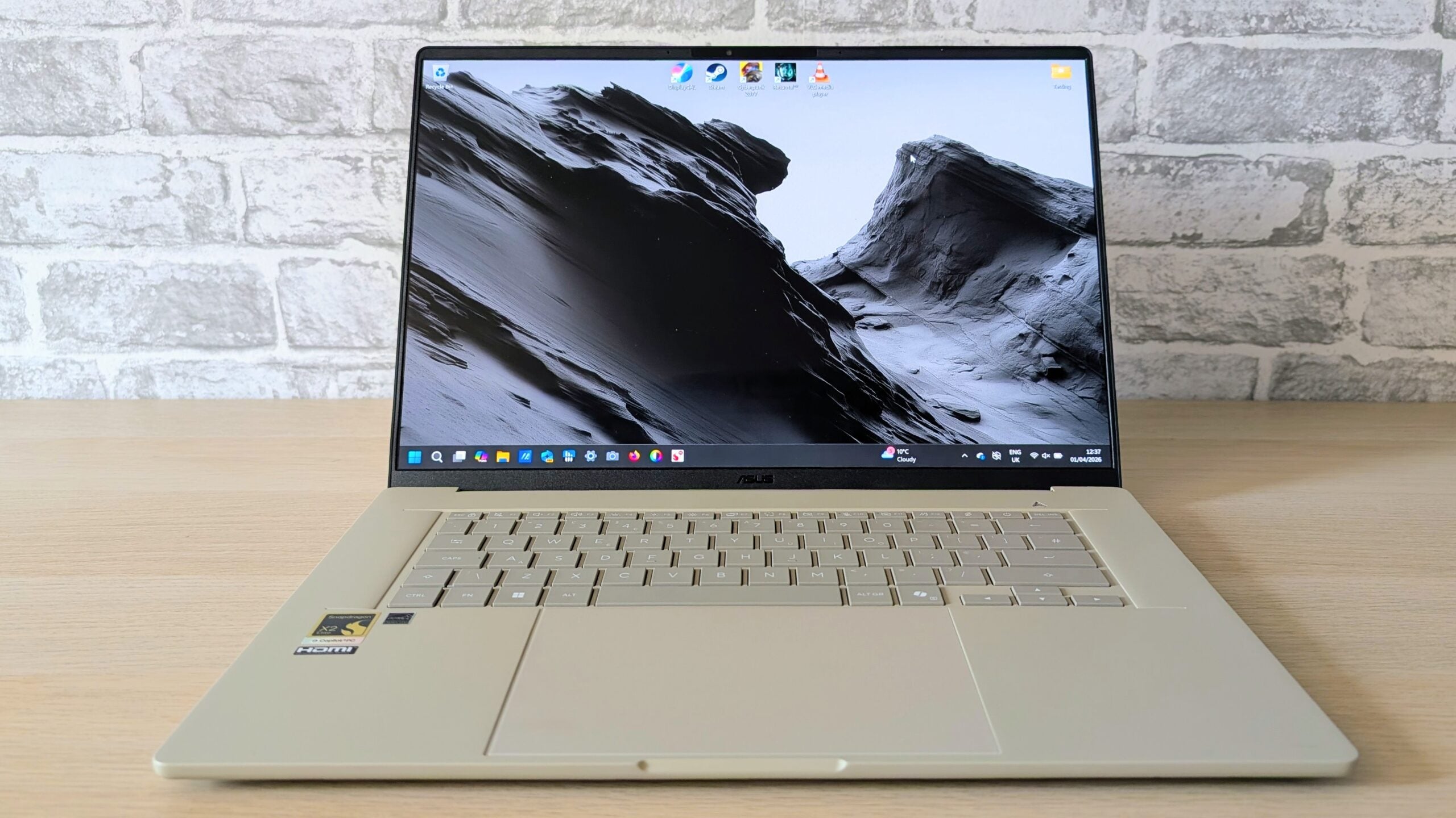 Apple 2.66GHz MacBook Pro (15-inch, Mid 2010) review | Expert Reviews