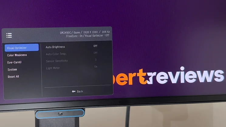 The BenQ 2490C's OSD