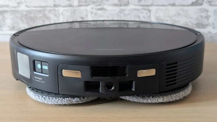 The Roborock Saros 20 pictured from in front