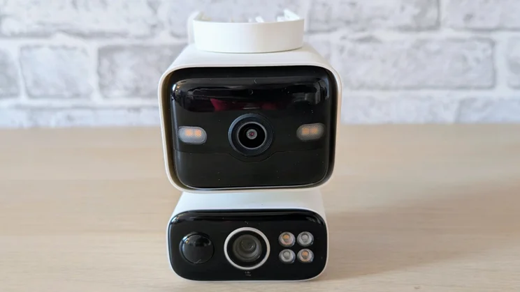 The Tapo C645D's camera units, prior to installation