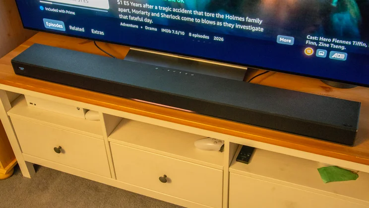 The LG Sound Suite H7 soundbar underneath the LG C6 OLED TV