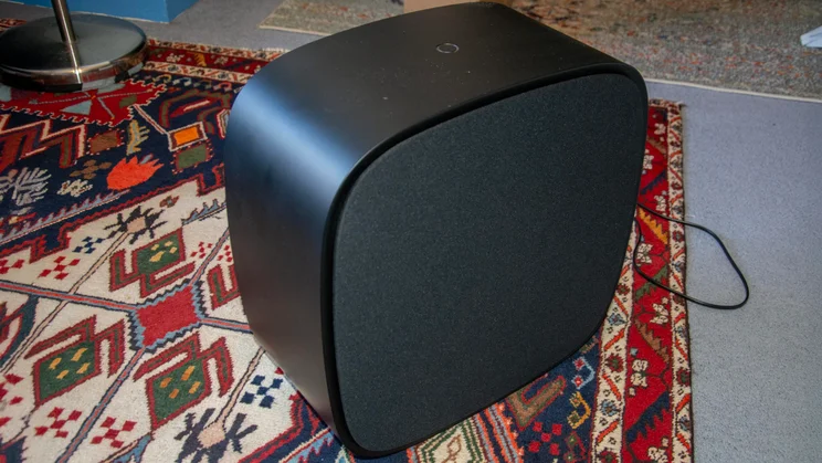 The LG Sound Suite W7 subwoofer in vertical orientation