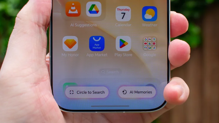 Honor 600 Pro displaying AI functions