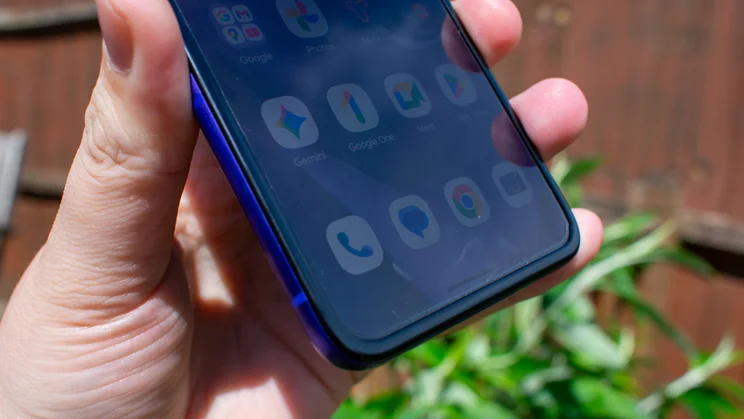 Motorola Razr 70 Ultra screen, angled view
