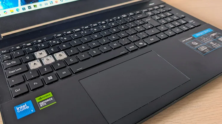 The Medion Deputy P1's keyboard and touchpad, pictured from the left side
