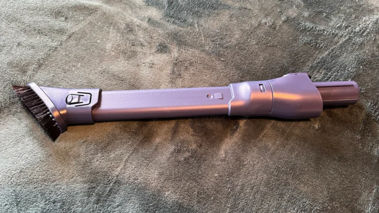 A picture of the Shark PowerDetect Speed Clean and Empty Pet Pro's crevice and brush combo tool