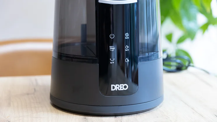 A closeup of the Dreo TurboCool Misting Fan 516S's base and control panel