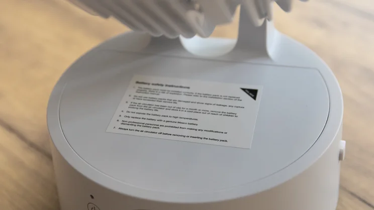 A closeup of the Meaco Sefte 6in Air Circulator's closed battery panel