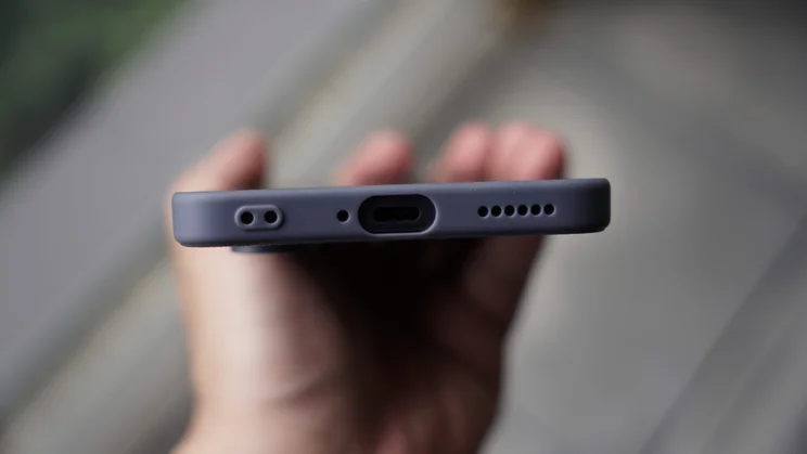 TCL Nxtpaper 70 Proi in hand, bottom view