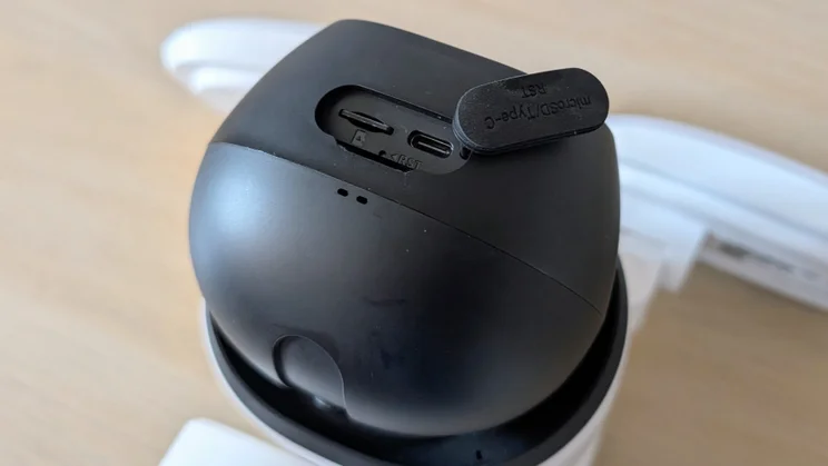 A close up of the Reolink TrackFlex's USB-C port and micro SD port