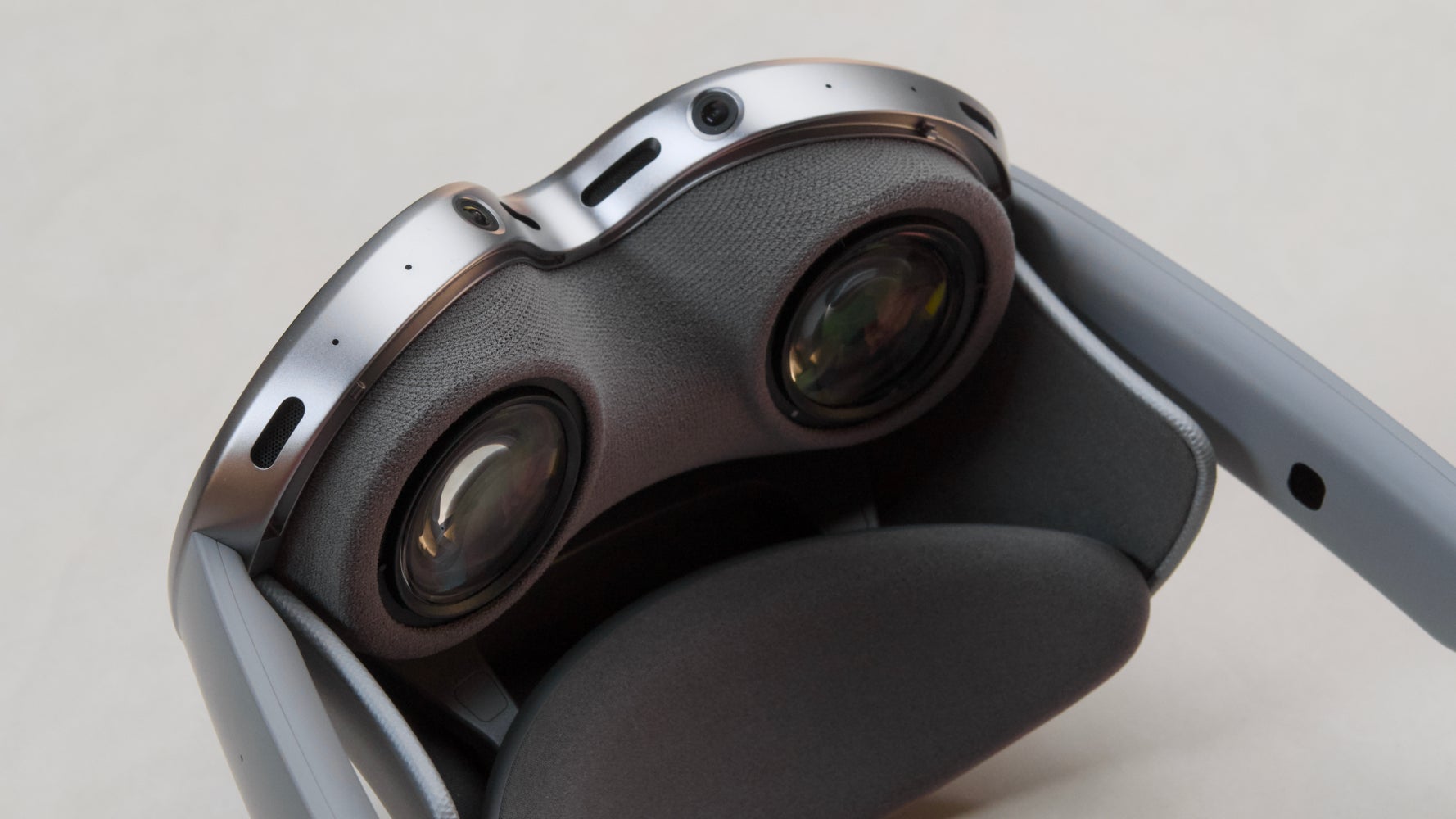 Samsung's Galaxy XR headset finally makes it to the UK and we've