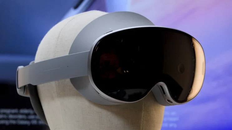 The Samsung Galaxy XR on a dummies head